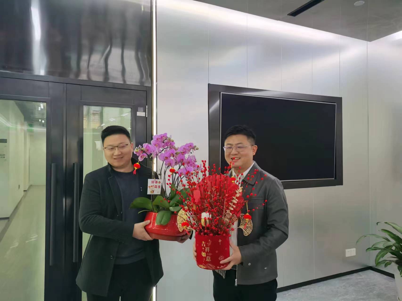 上海邁維動漫科技有限公司喜迎新年喬遷之喜：立足新起點(diǎn)，開啟新征程！(圖3)