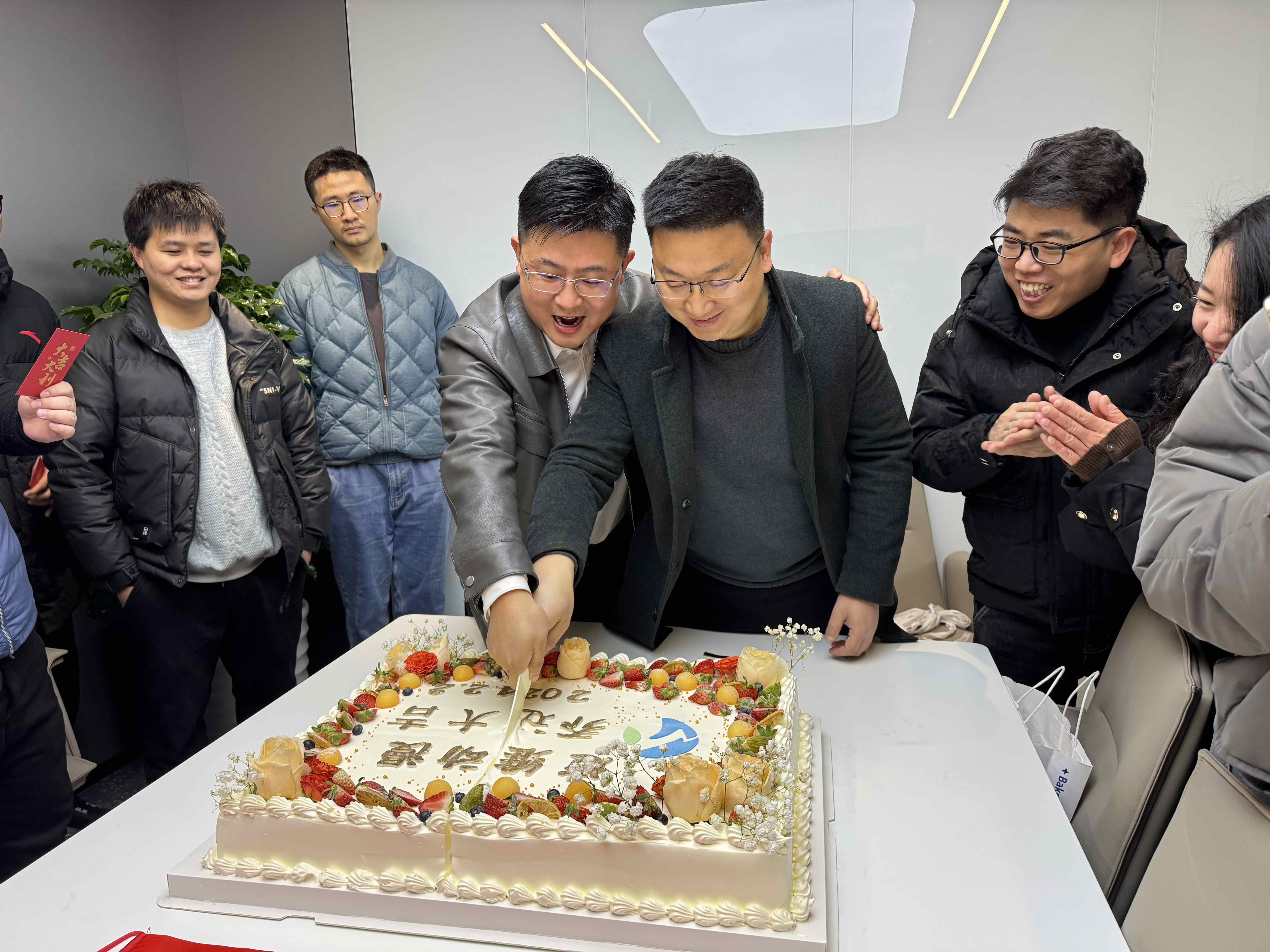 上海邁維動漫科技有限公司喜迎新年喬遷之喜：立足新起點(diǎn)，開啟新征程！(圖8)