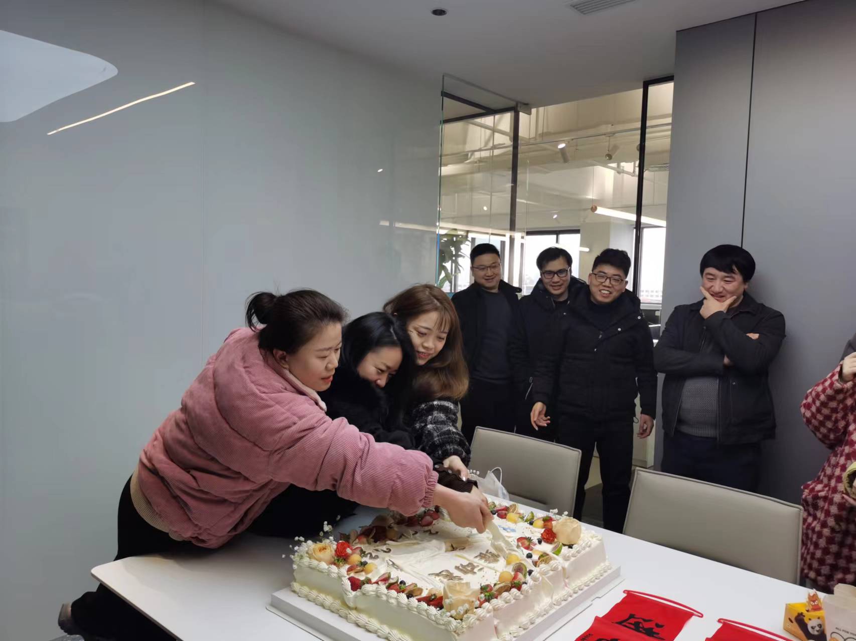 上海邁維動漫科技有限公司喜迎新年喬遷之喜：立足新起點(diǎn)，開啟新征程！(圖10)